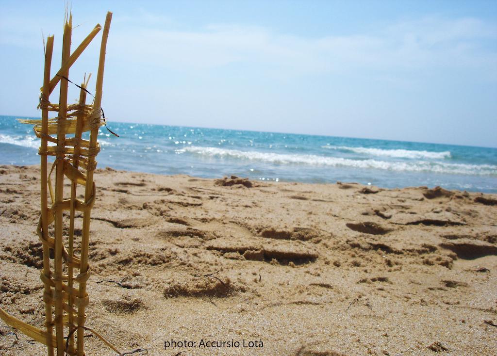 Villa Fiori Beach เมนฟี ภายนอก รูปภาพ